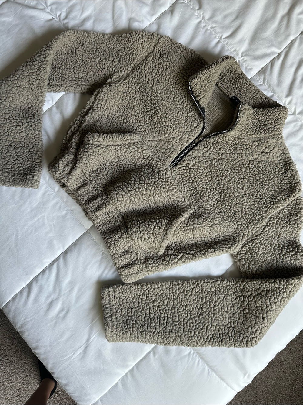 Zaful Women's Taupe Cropped Teddy Sherpa Half-Zip